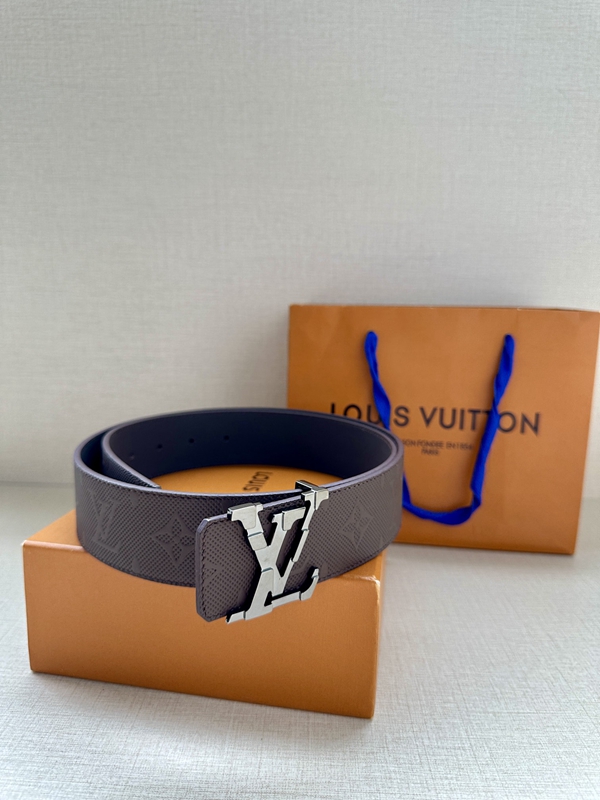 激安ルイヴィトンベルト着用イメージ